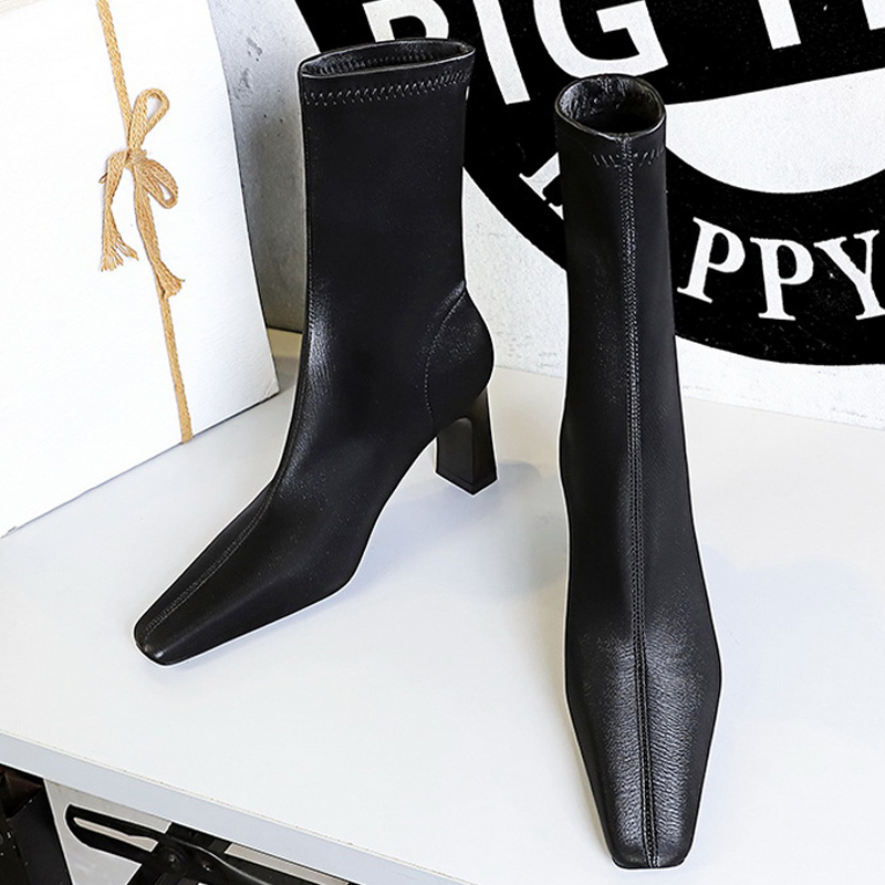 Botas Curtas de Outono Inverno - Shoe Tree avaliação e preço